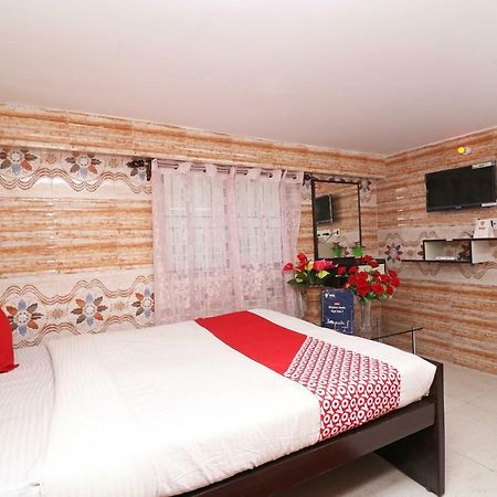 Oyo 23364 Kolkata Hcn Guest House Экстерьер фото